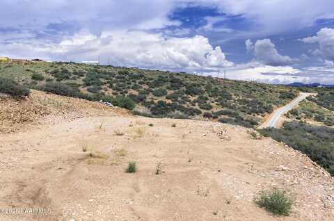 9585 E Chestnut Hill Avenue, Humboldt, AZ 86327
