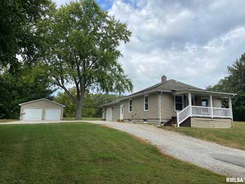 117 S PERSHING Street, Taylorville, IL 62568