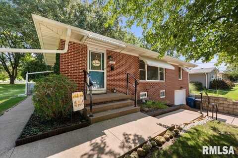 1525 21ST Street, Bettendorf, IA 52722