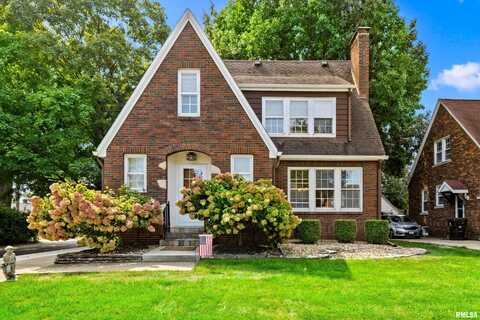 600 W RICHWOODS Boulevard, Peoria, IL 61604