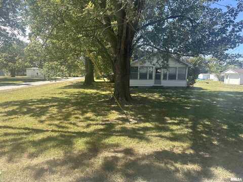 307 S CHERRY Street, Iuka, IL 62849