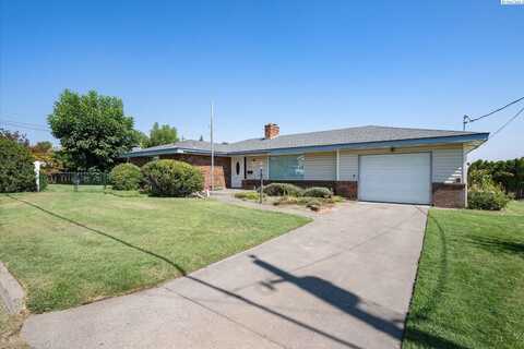 703 S Euclid Street, Grandview, WA 98930
