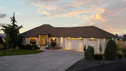 15307 S Mountain Ridge Ct, Kennewick, WA 99338