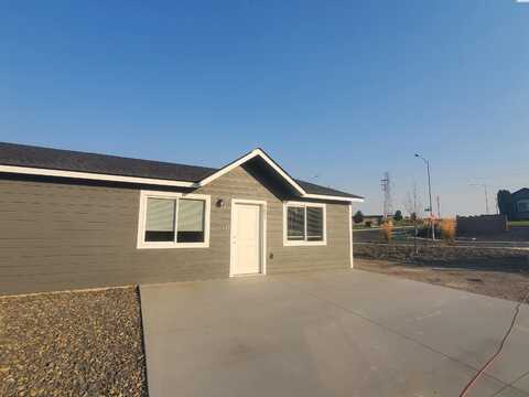 5854 W 41st, Kennewick, WA 99338