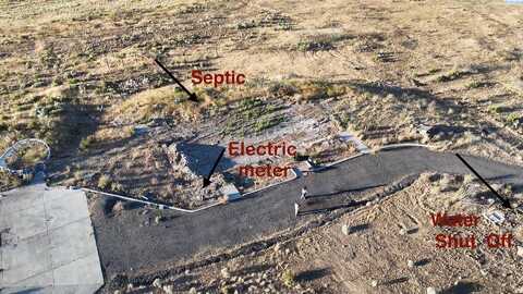 731 Point Dr, Selah, WA 98942