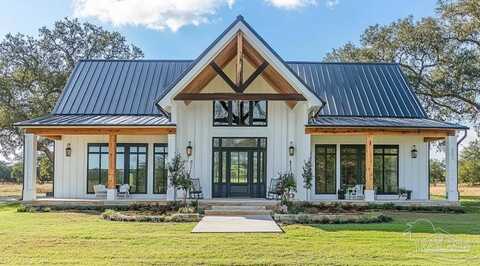 8870 Farmhouse Ln, Milton, FL 32570