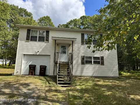 2127 Bushkill Circle, Bushkill, PA 18324