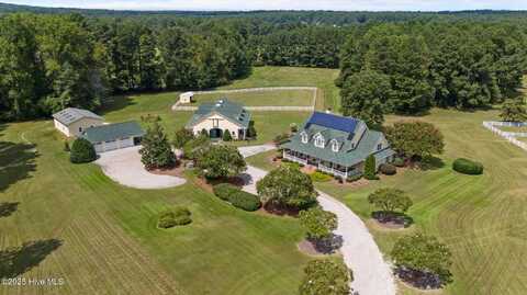 2243 E Connecticut Avenue, Southern Pines, NC 28387