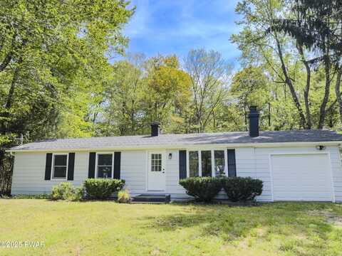 133 Buckskin Drive, Greentown, PA 18426