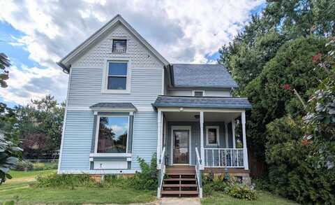 406 S Garfield, LEAF RIVER, IL 61047