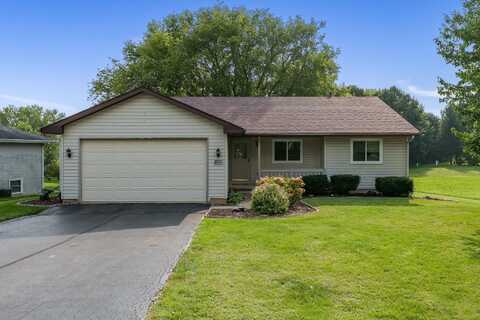501 Bounty Dr NE, POPLAR GROVE, IL 61065