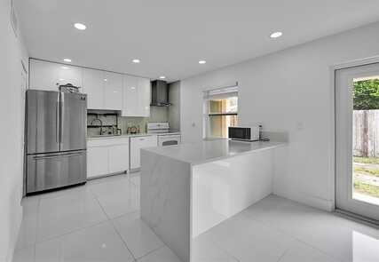 3028 NW 69th Ct, Fort Lauderdale, FL 33309