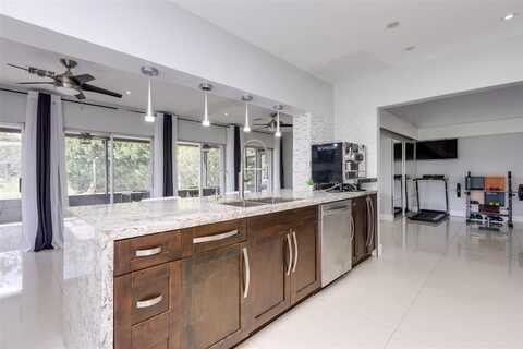 5500 Mulberry Dr, Tamarac, FL 33319