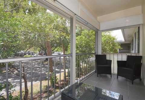2250 NE 66th St, Fort Lauderdale, FL 33308