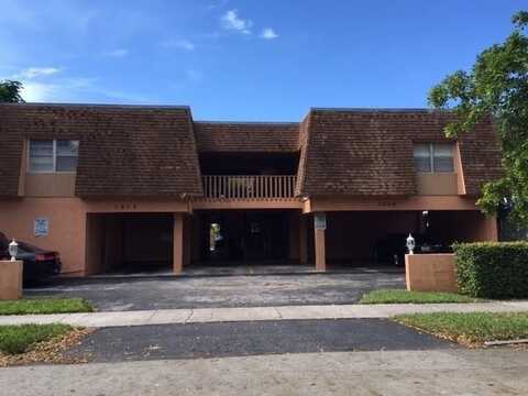 1919 Plunkett St, Hollywood, FL 33020