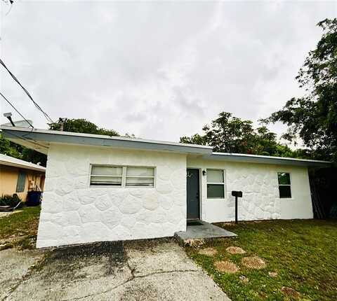 1025 NW 8th St, Hallandale Beach, FL 33009