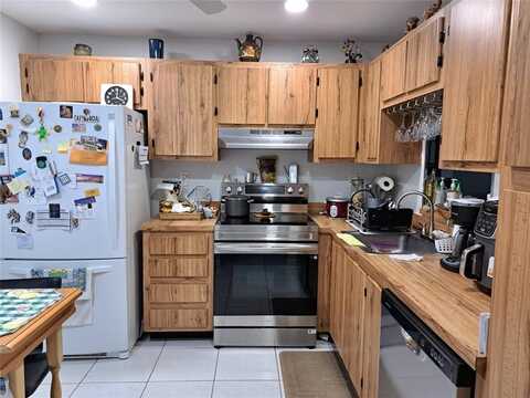 6751 N University Dr, Tamarac, FL 33321