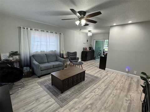 6733 NW 62nd St, Tamarac, FL 33321
