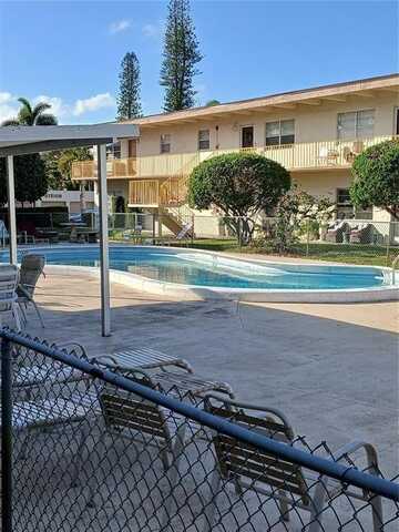 2525 Hollywood Blvd, Hollywood, FL 33020