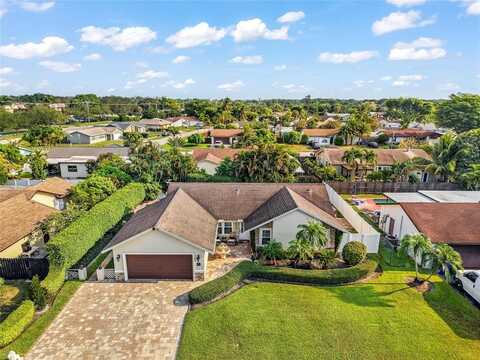 5215 NW 27th Ct, Margate, FL 33063
