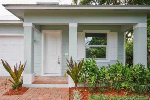 942 SW 27th Street, Palm City, FL 34990