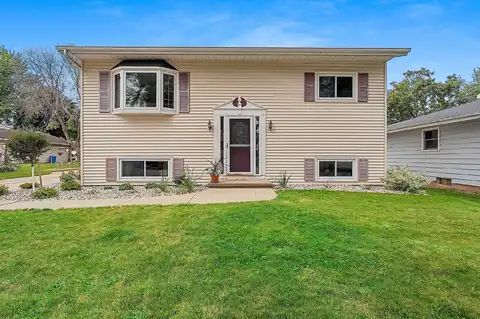 1743 SCHAEFER Circle, APPLETON, WI 54915