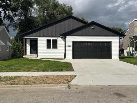 1213 VANDERBRAAK Street, GREEN BAY, WI 54302