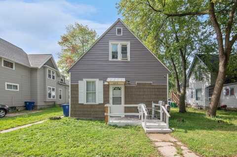 825 DOUSMAN Street, GREEN BAY, WI 54303