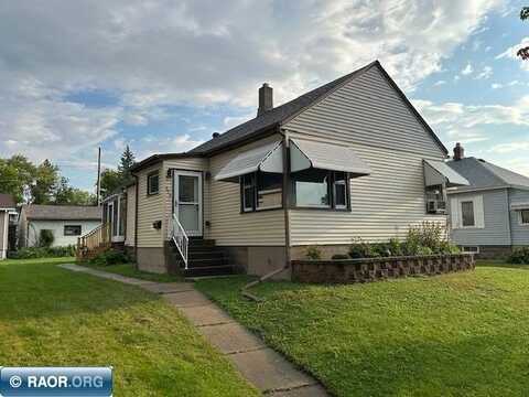 515 12th St N, Virginia, MN 55790