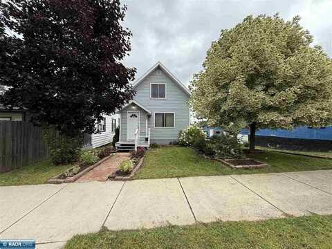 304 Central Avenue S, Chisholm, MN 55719