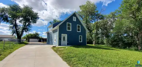 915 N Mable Ave, Sioux Falls, SD 57103