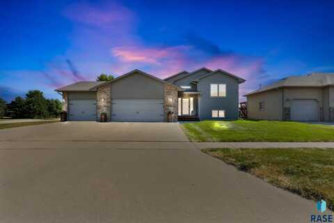 305 W 6th St, Tea, SD 57064