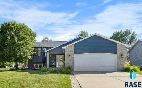 1605 E 62nd St, Sioux Falls, SD 57108
