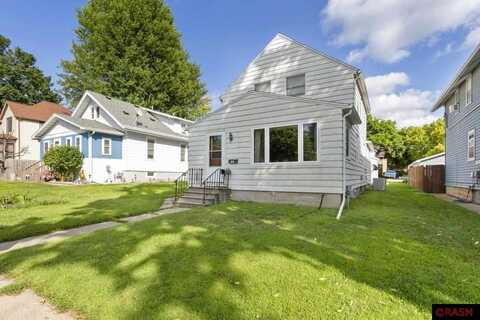 1415 N 4th Street, Mankato, MN 56001