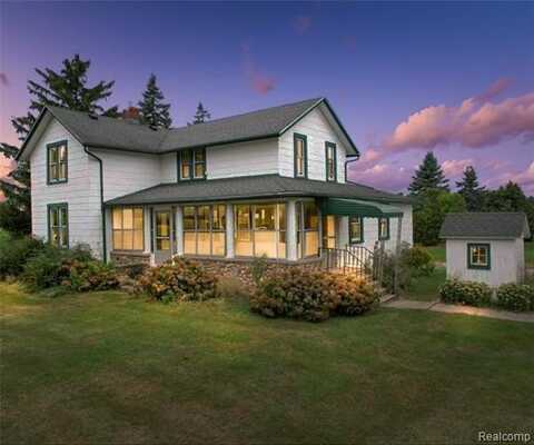 9476 W Michigan Avenue, Saline, MI 48176