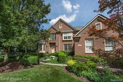 4595 Dunbar Court, Rochester, MI 48306