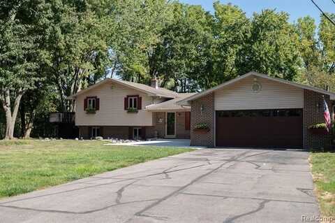 9482 Waterman Drive, Grosse Ile, MI 48138