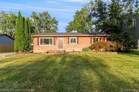 2867 Dearborn Avenue, Rochester Hills, MI 48309