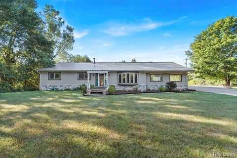 5376 Casey Road, Dryden, MI 48428
