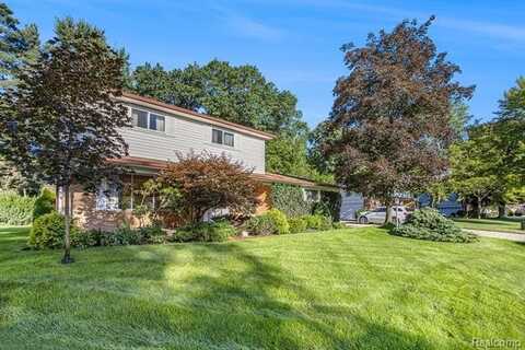 6603 Guildford Drive, Shelby, MI 48316