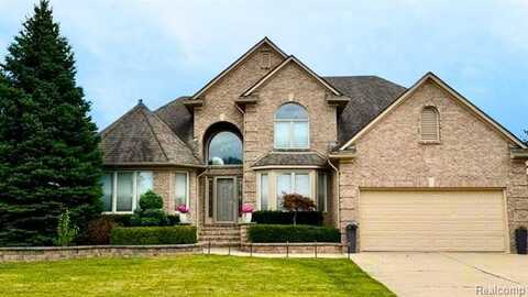 19288 Bush Drive, Macomb, MI 48044
