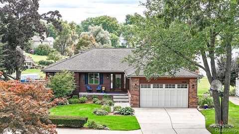 3628 Moberly Drive, Commerce Township, MI 48382