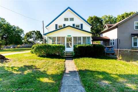 3033 Cass Lake Avenue, Keego Harbor, MI 48320