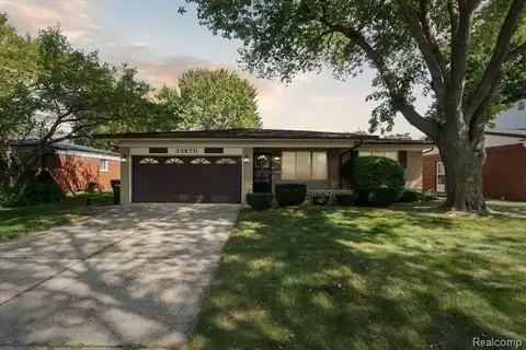 33870 Chatsworth Drive, Sterling Heights, MI 48312