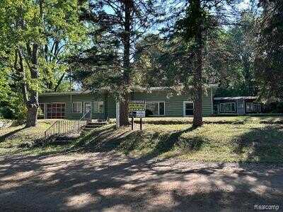 4831 Georgia Drive, Lake Orion, MI 48359