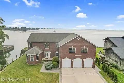 7953 Bouvier Bay, Fair Haven, MI 48023