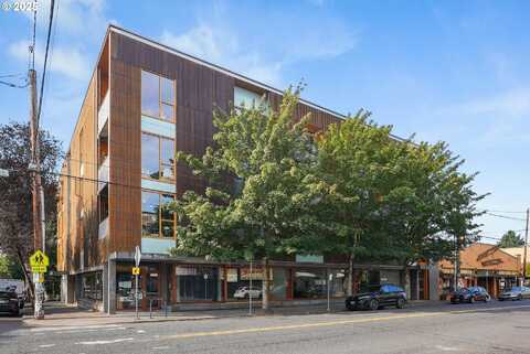 915 SE 35TH AVE, Portland, OR 97214