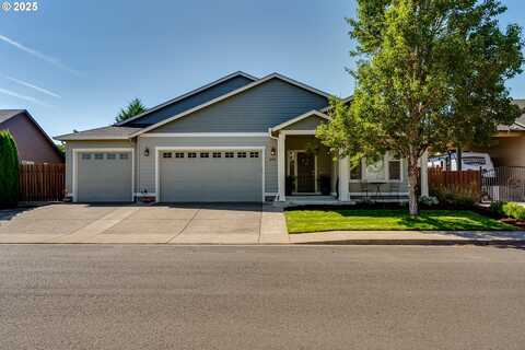 2447 W 13TH AVE, Junction City, OR 97448