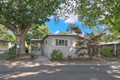 1475 GREEN ACRES RD, Eugene, OR 97408