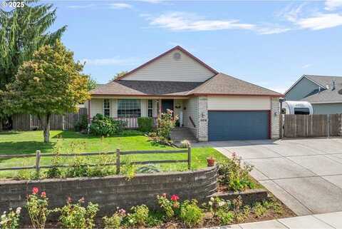 19370 WESTWOOD DR, Oregon City, OR 97045